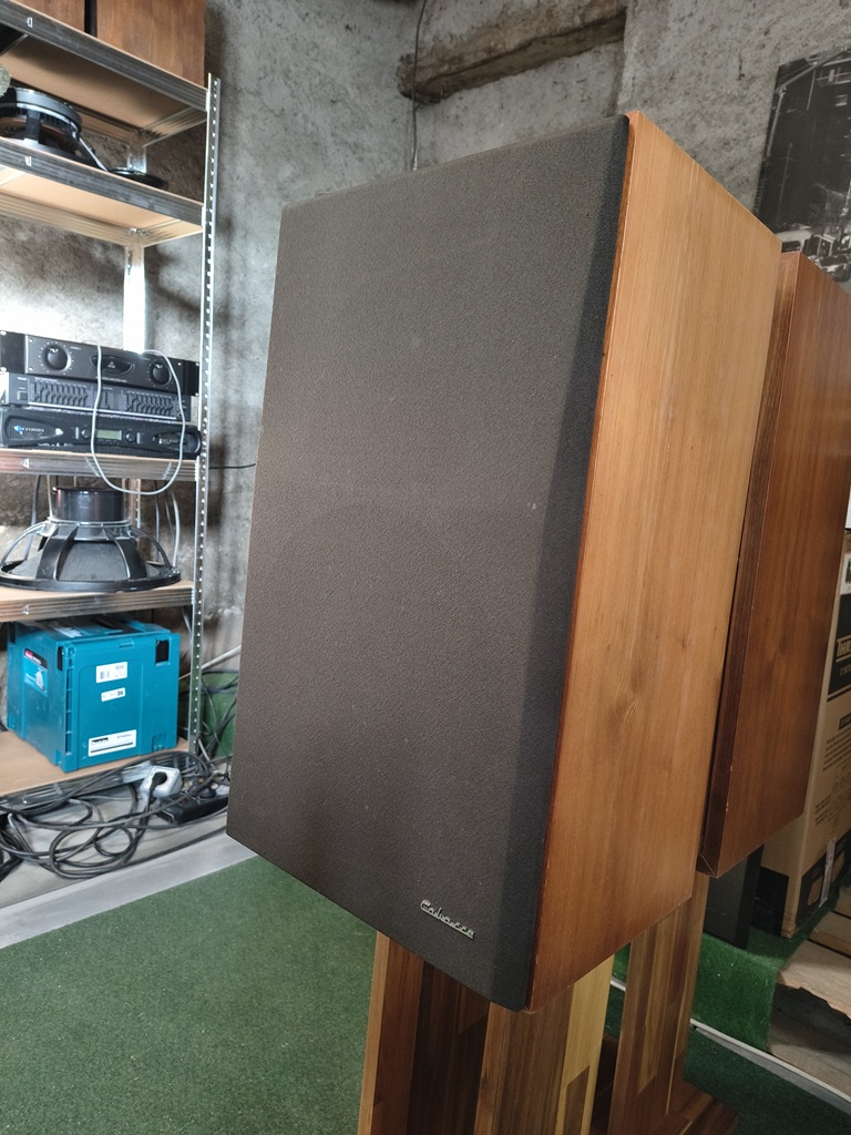 Réparation Hifi facade tissu (44 – Loire‑Atlantique)