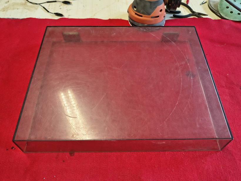Lustrage capot platine vinyle MP Menard Perf’ Audio