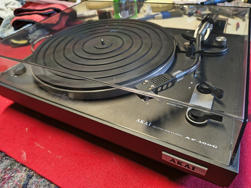 Rénovation capot platine vinyle MP Menard Perf’